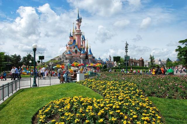 How to get to Disneyland Paris from Paris