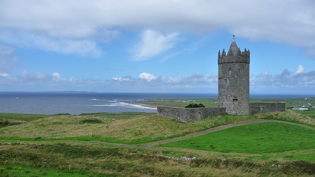 Doonagore Castle