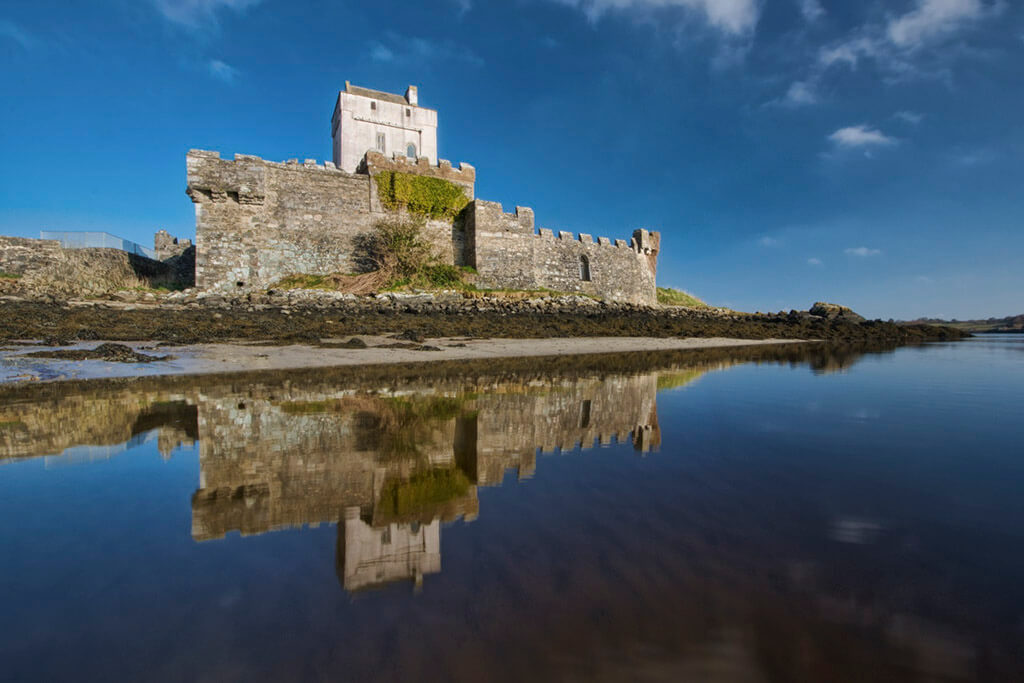 Doe Castle