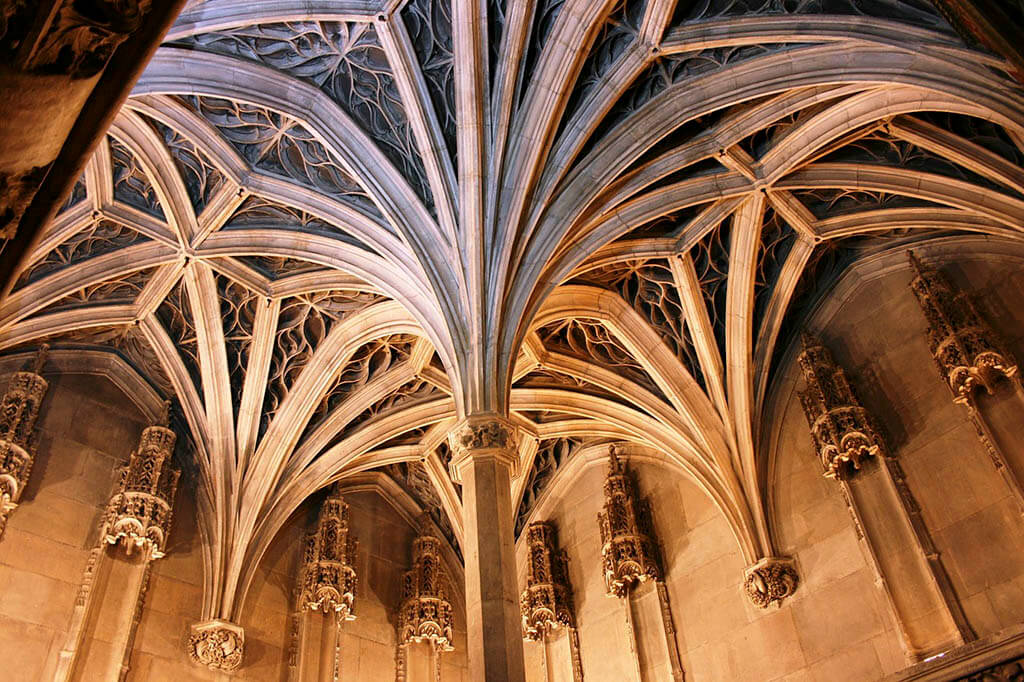 Latin quarter: National Museum of the Middle Ages and the Thermes de Cluny