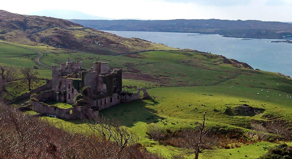 Connemara in Ireland: Clifden Castle