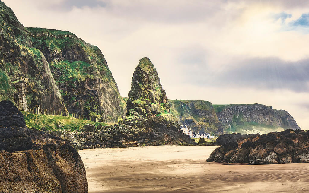 Dragonstone – Downhill Beach