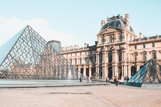 Louvre