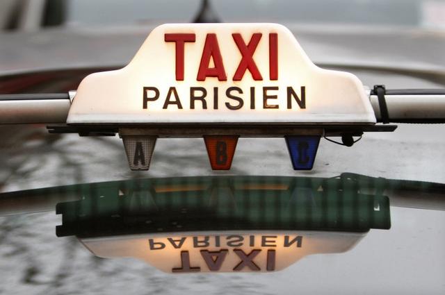 Taxis to Paris
