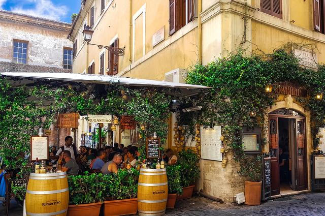 Cheap taverns in Rome 
