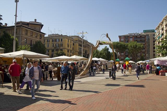 Porta Portese market