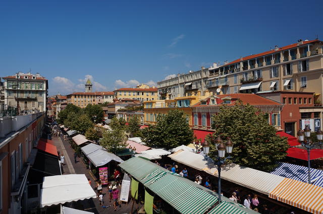 Cours Saleya street