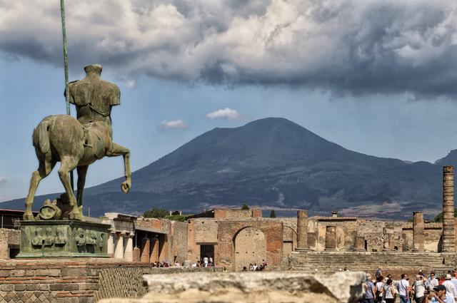 Pompeii: a bit of history