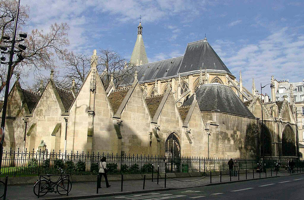 Latin quarter: The Church of Saint-Séverin