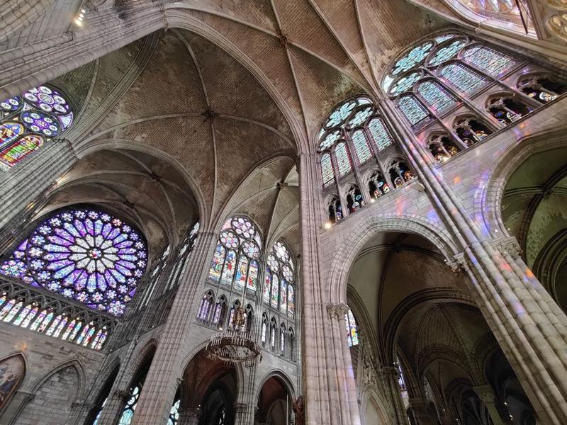 Basilica of Saint-Denis, architecture of light