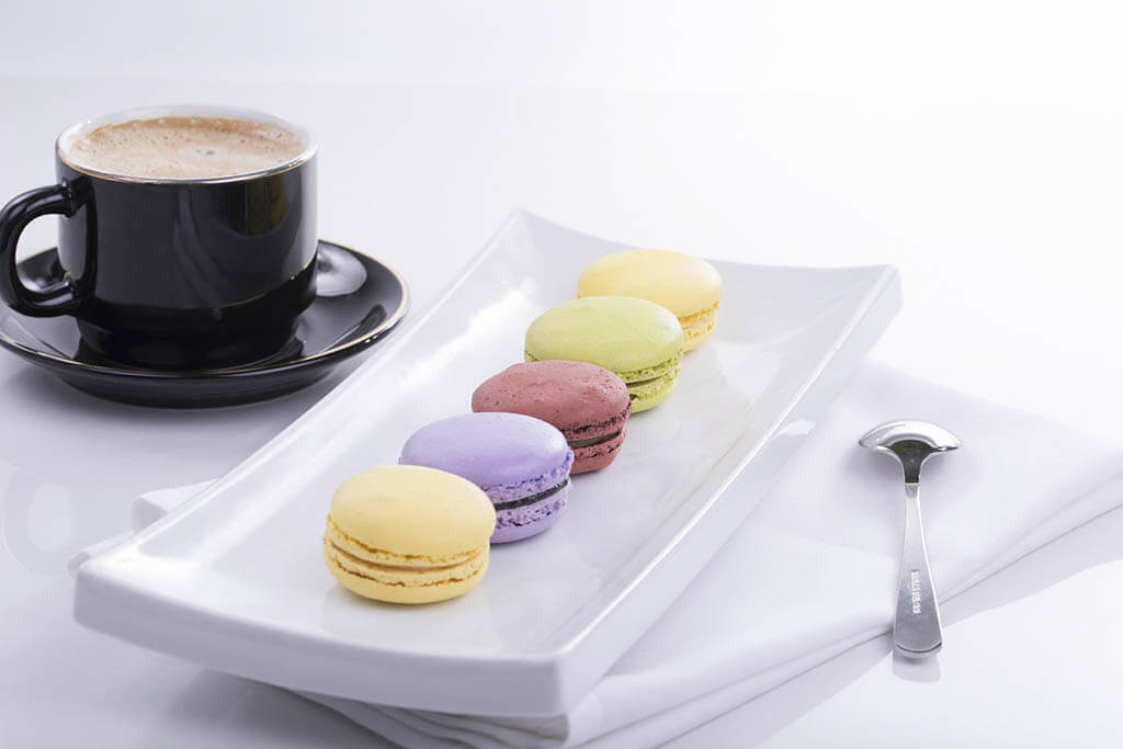 Famous french desserts: Macaron